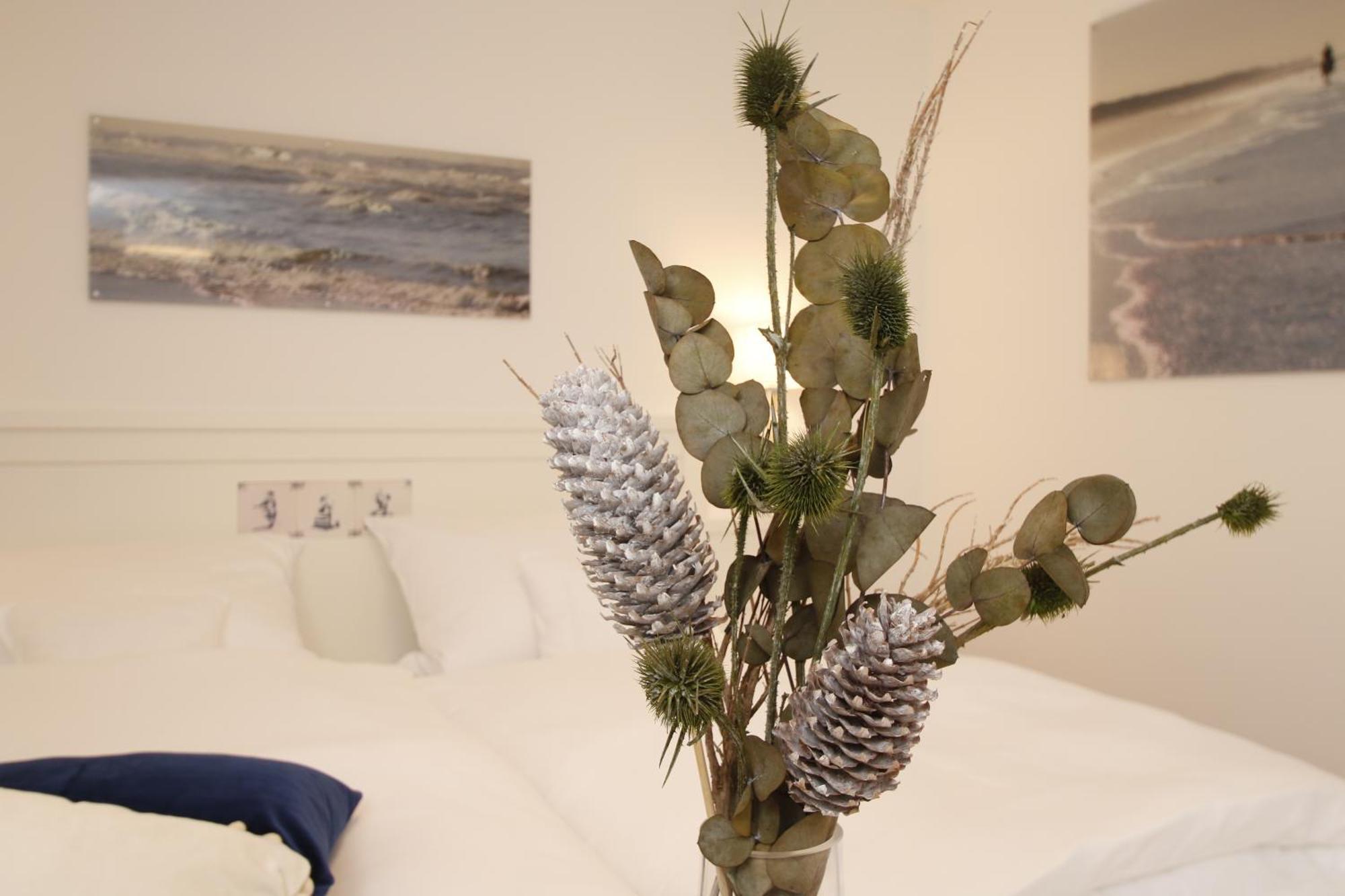 Romantik Hotel Achterdiek Juist Buitenkant foto